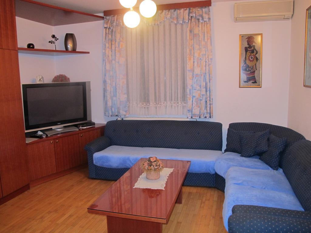 Apartment Sobe Ravbar Novo Mesto Zimmer foto